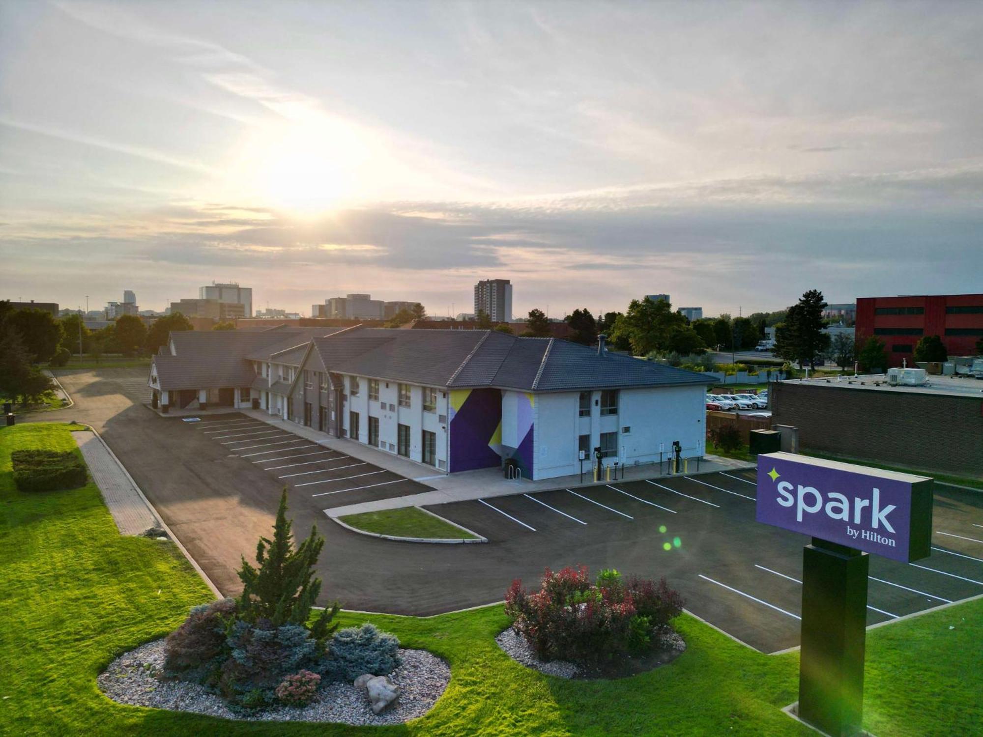 Spark By Hilton Toronto Markham Exterior photo