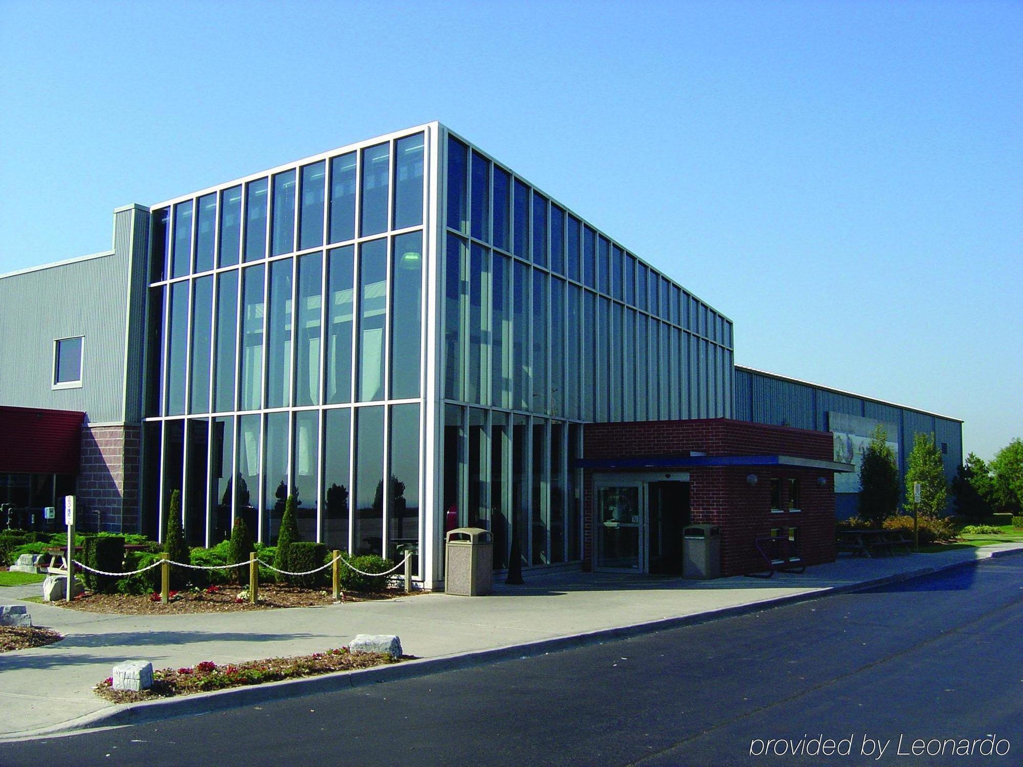 Spark By Hilton Toronto Markham Exterior photo