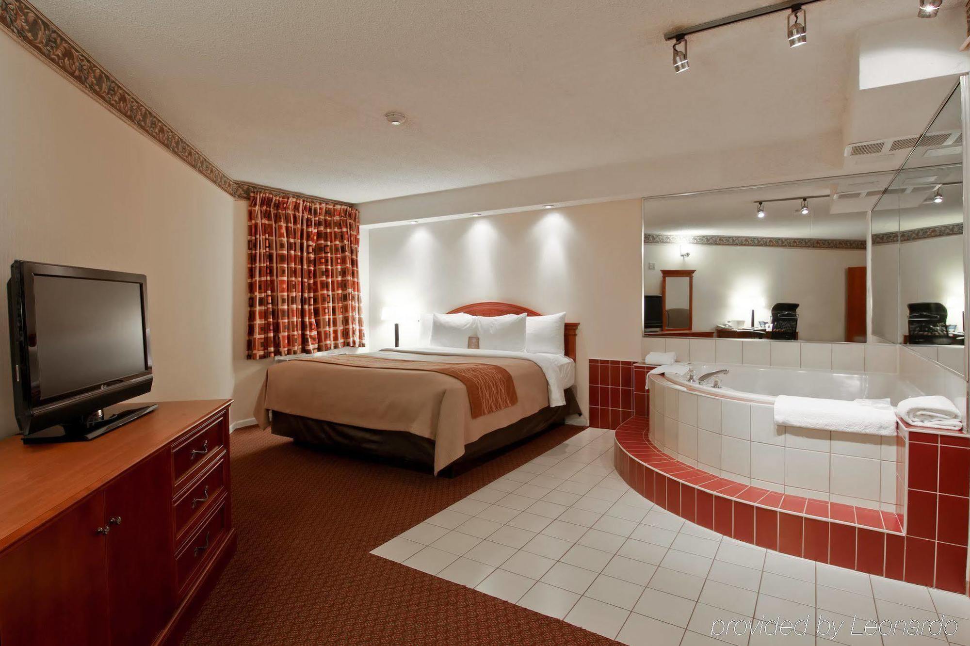 Spark By Hilton Toronto Markham Exterior photo